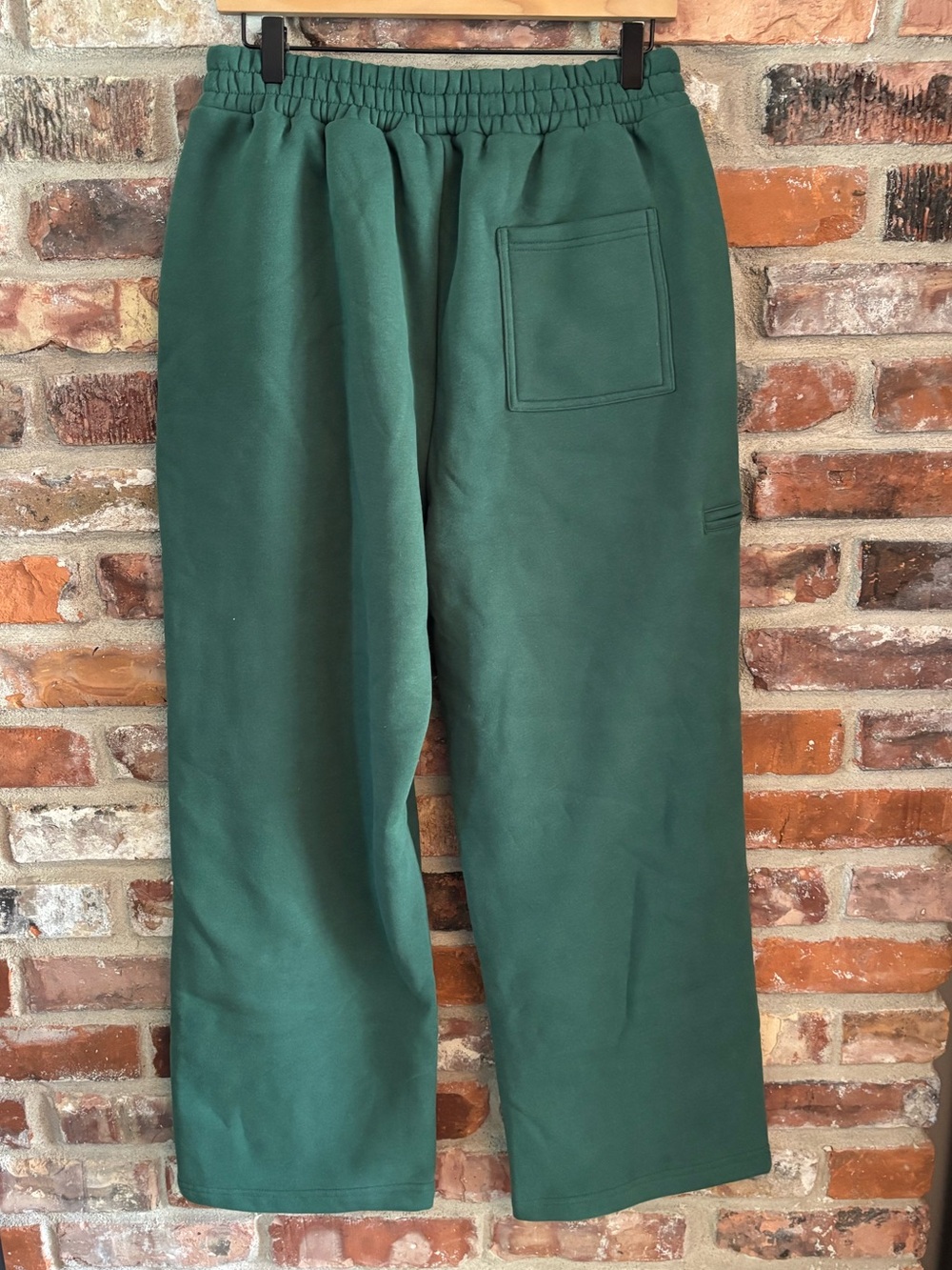 COMFRT Green Affirmation Collection Straight Leg Sweatpants, L - Picture 7 of 8